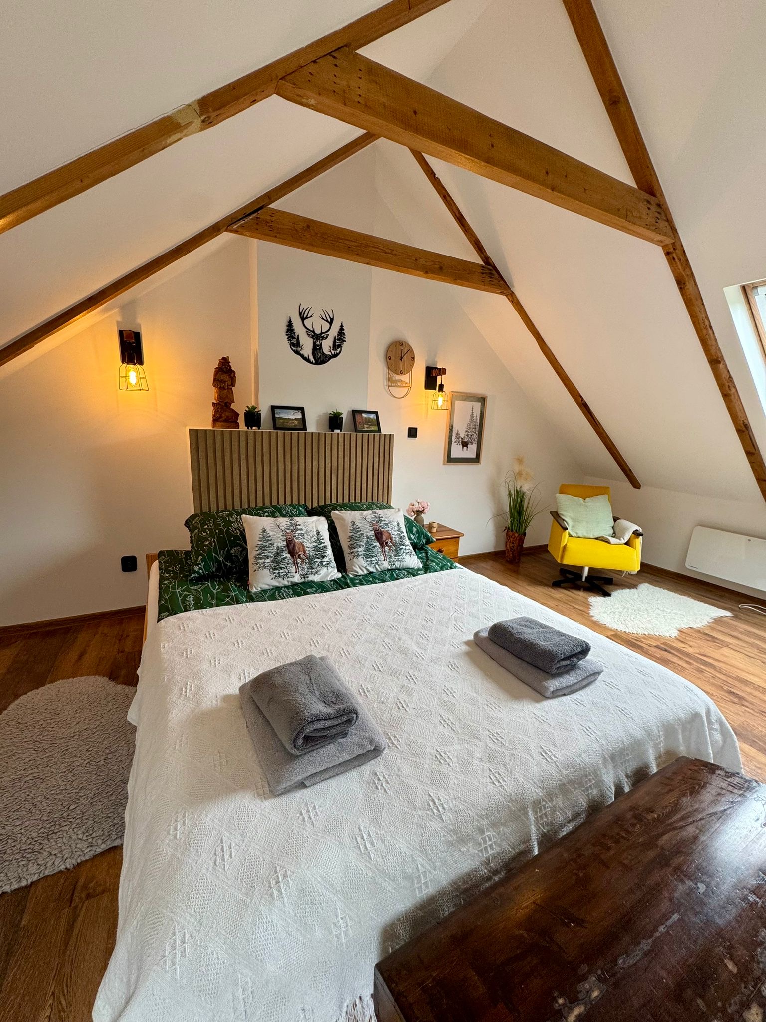 Leśne pogaduchy taras — cisza lasu, apartament Leśniewo k. Węgorzewa
