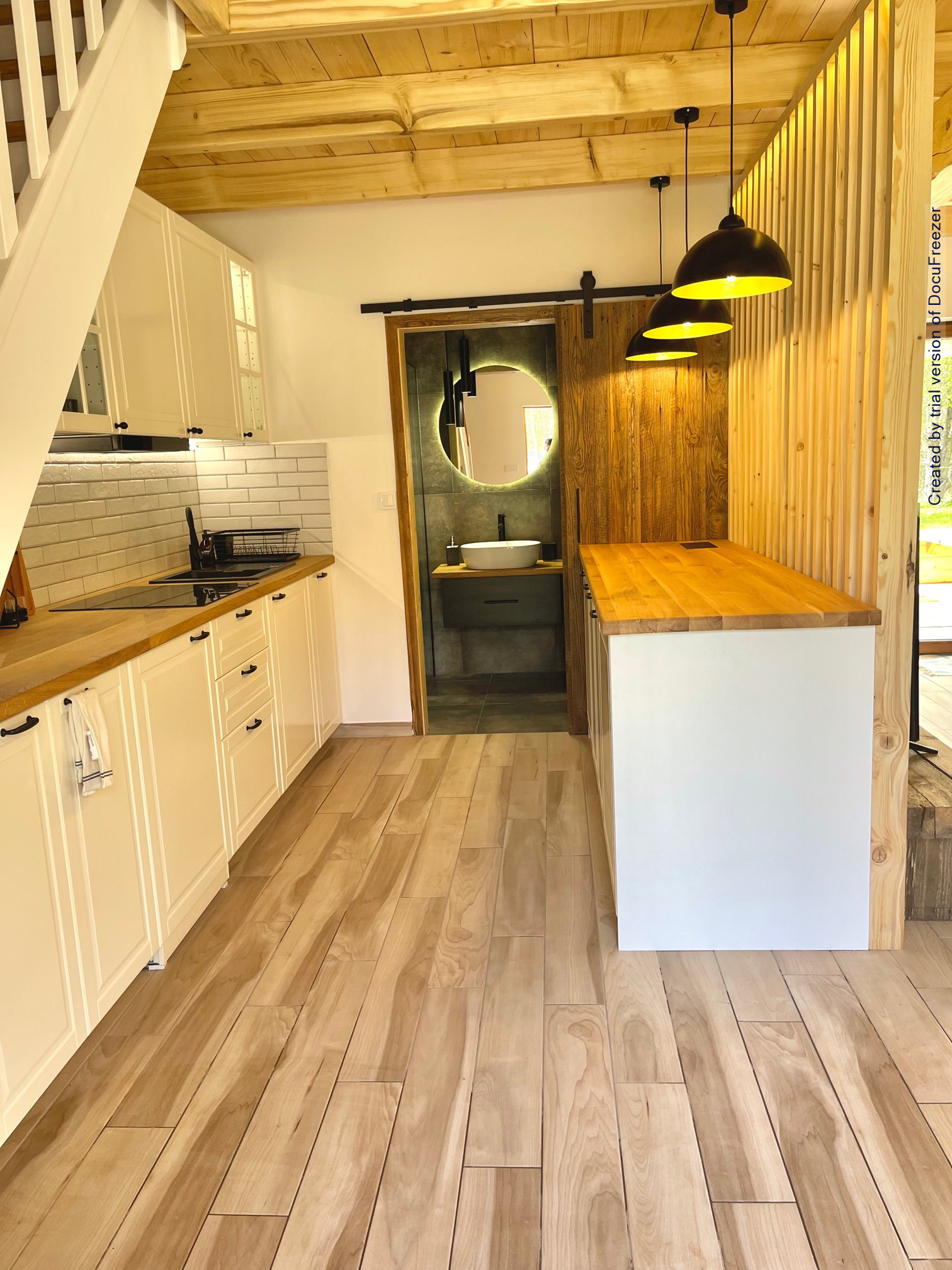 Wilcza Polana balkon — huśtawka ogrodowa, apartament Leśniewo
